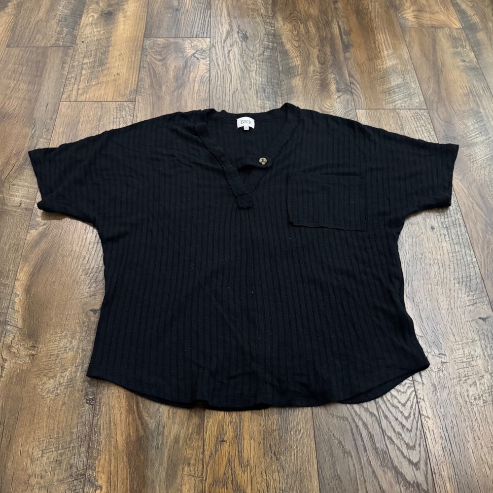 BKE Black Ribbed Henley Top Short Sleeve Semi Sheer Boxy Pocket Shirt Womens M